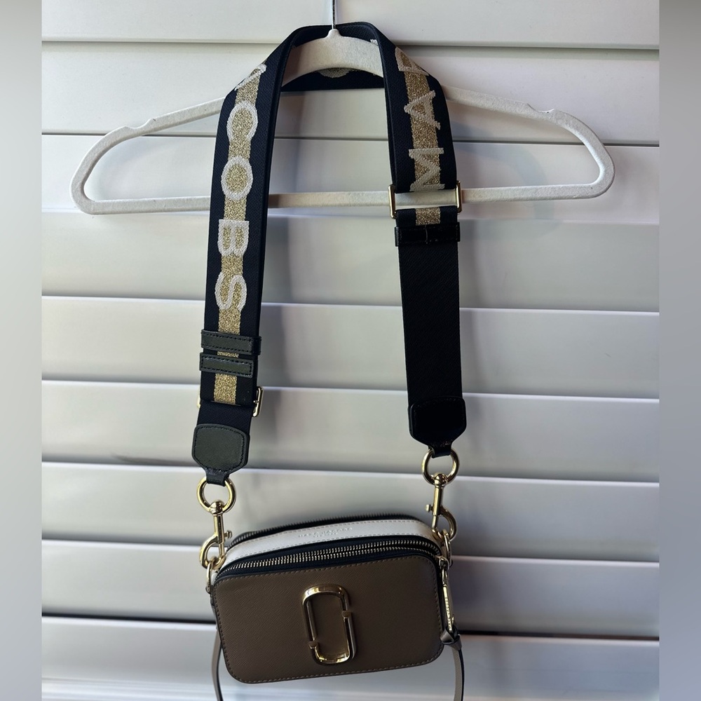 Like new Marc Jacob’s snapshot purse! I just don’t wear it anymore!
